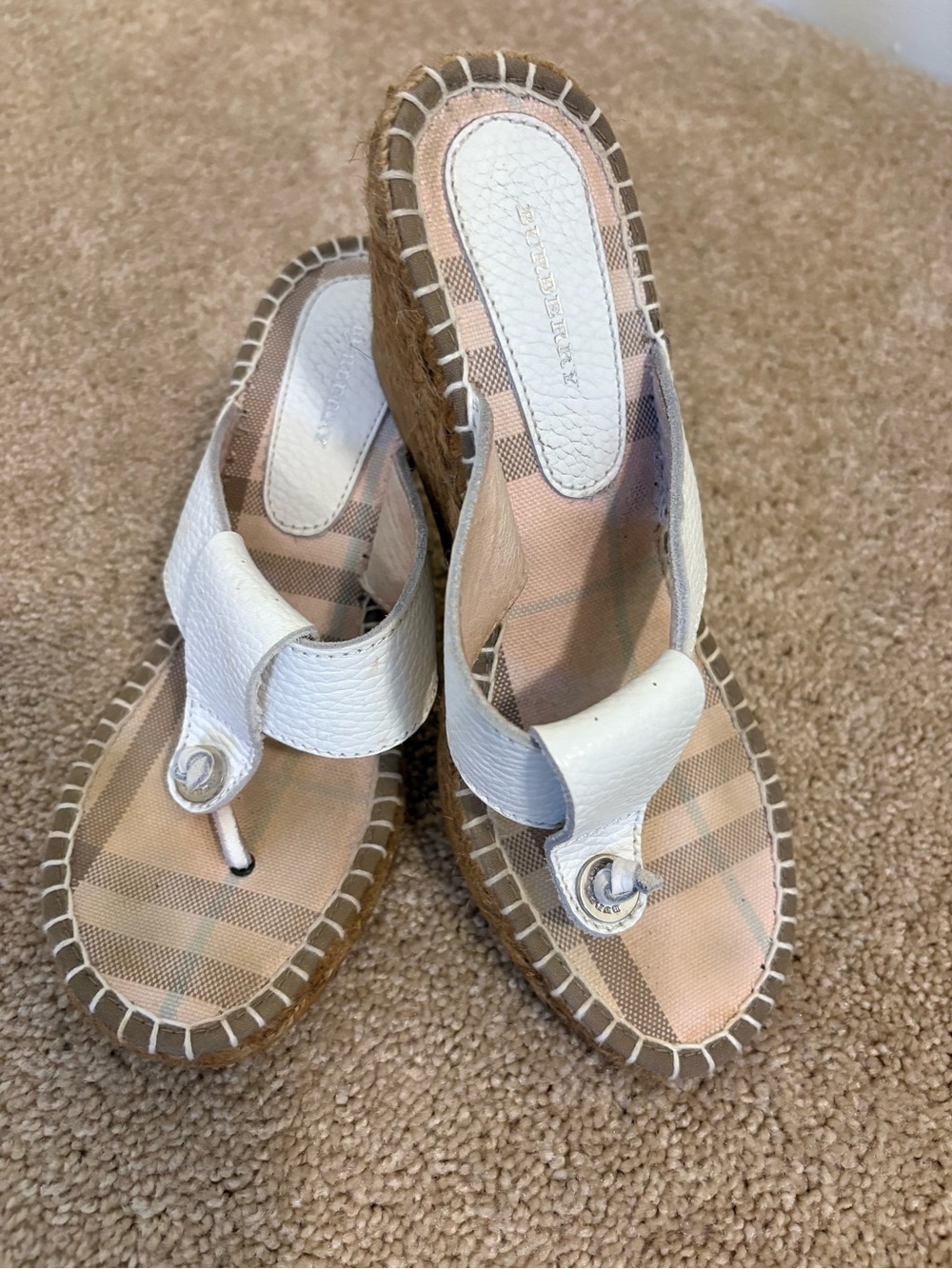 Burberry White Leather Thong Espadrille Wedges with Beige Check